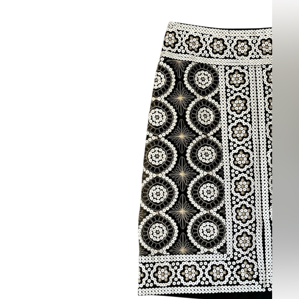 Tory Burch Isis Mini Skirt Womens 6 Black White Sequin Embroidered High Waist - Picture 2 of 6